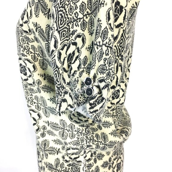 Grace Black and Tan Printed Short Sleeve Button Down Grandma Core Knit Top (L) - Picture 12 of 16